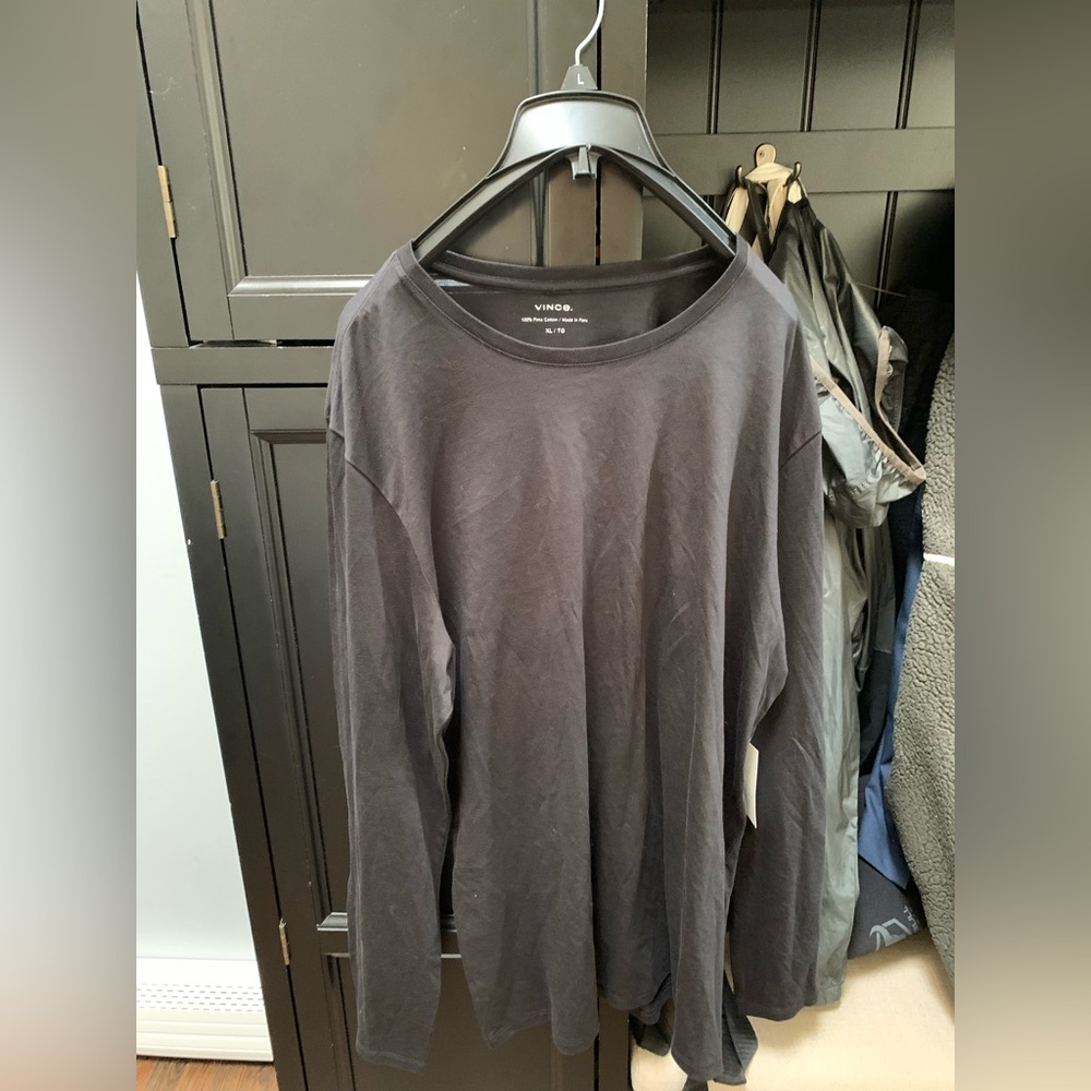 Vince Men’s long sleeved T-Shirt size XL NWT